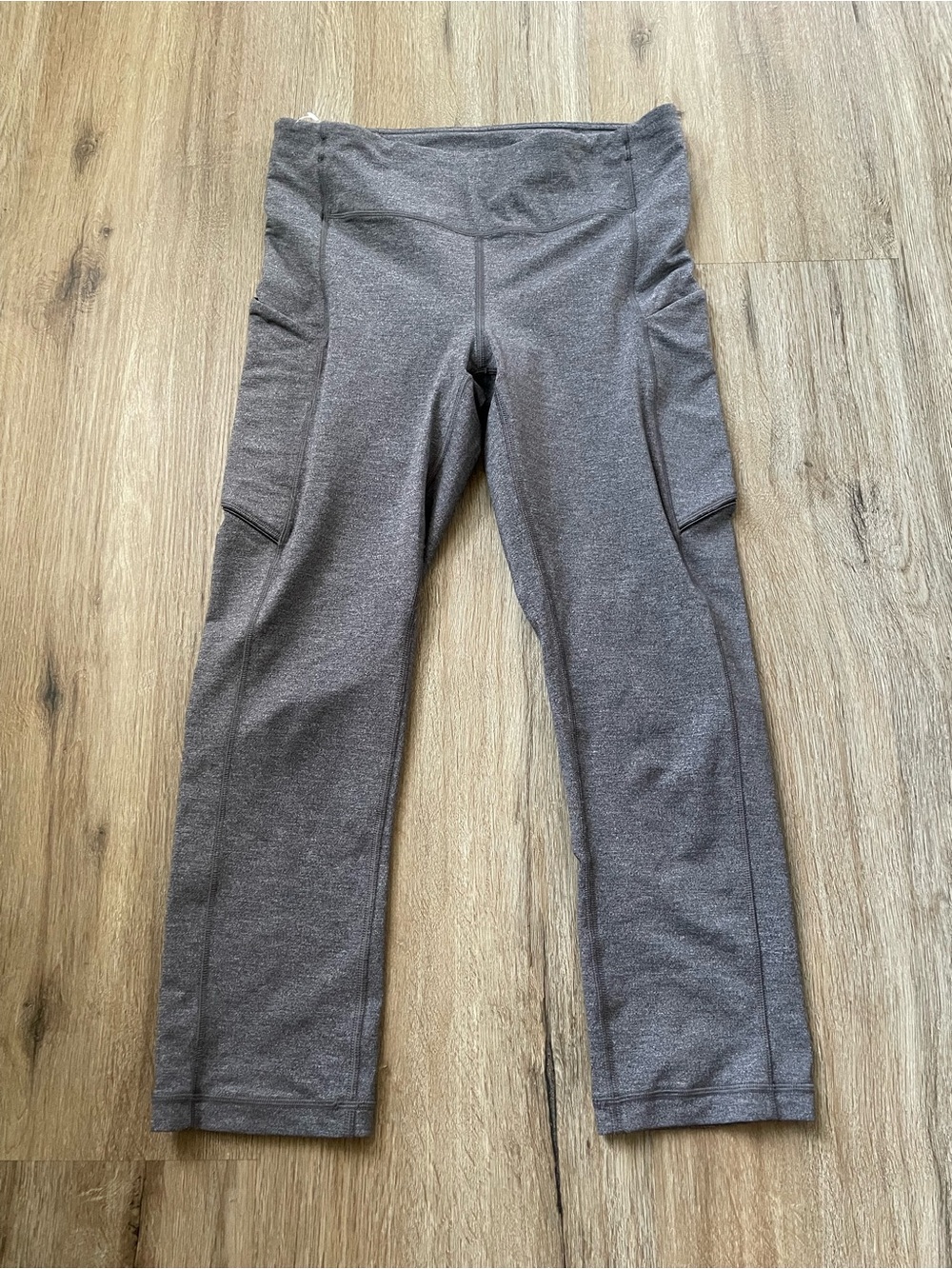 Lululemon leggings size 6